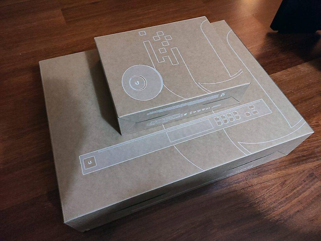 cajas unifi udm-pro y UAC